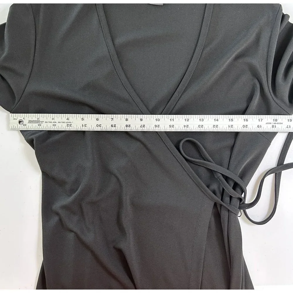 Express  Wrap Dress Womens  Size 11 12 Black Knee Length 3/4 Sleeve Classic - Picture 8 of 8